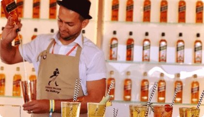 Coquetéis Artesanais,Coquetéis Artesanais Premium,cocktails,mixologistas,casa,bar,restaurante,Coquetéis Engarrafados